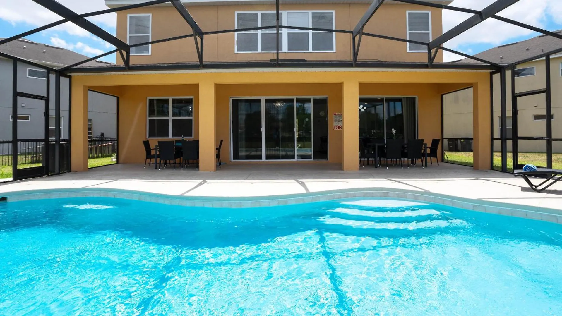 Providence Golf Resort Pool Cinema Disney Rooms Davenport