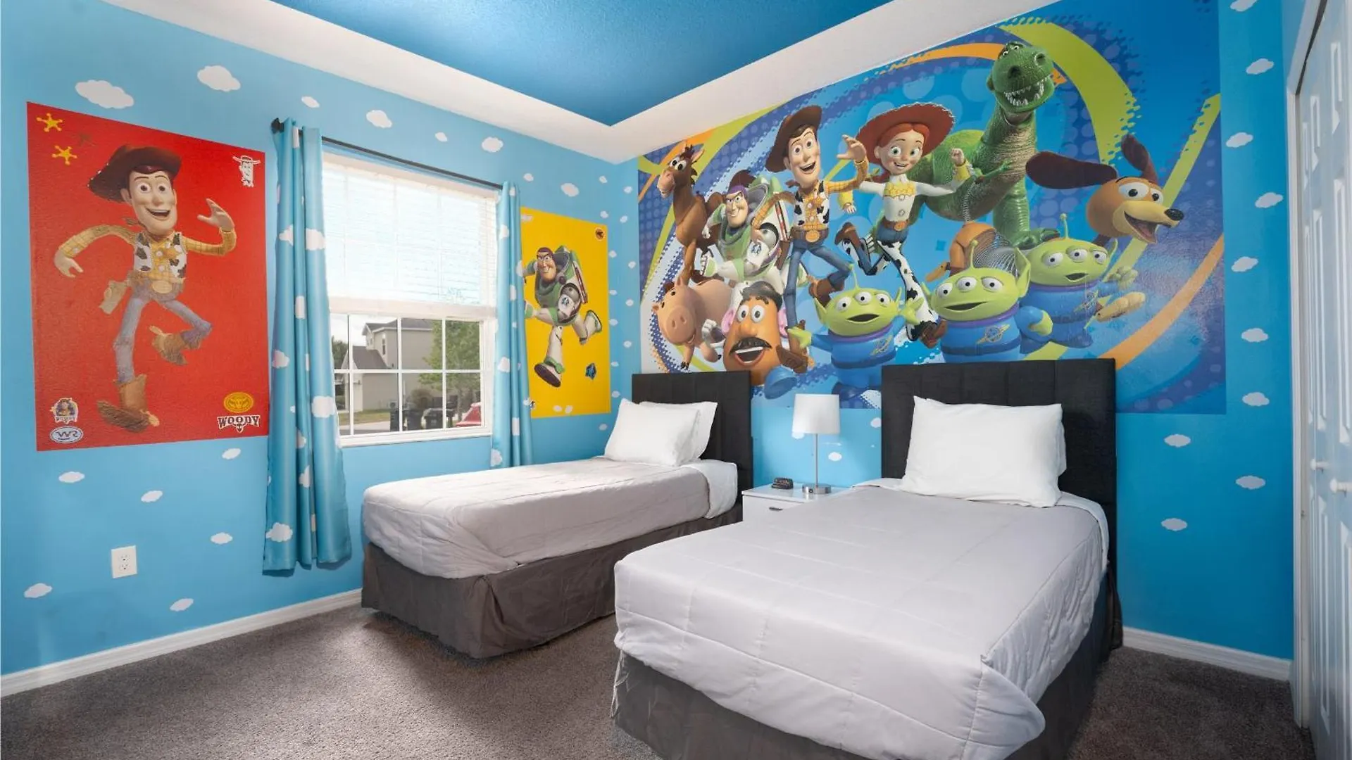 Providence Golf Resort Pool Cinema Disney Rooms Davenport