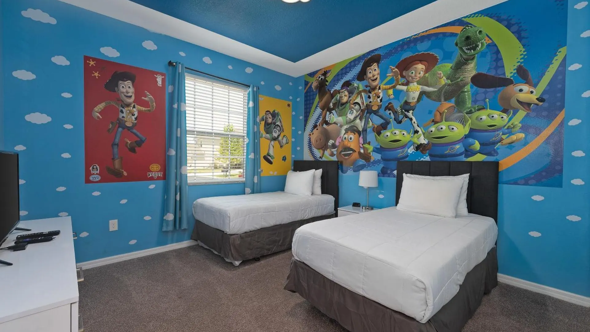 Providence Golf Resort Pool Cinema Disney Rooms Davenport 0*,  United States